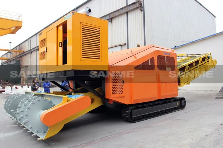 顛覆傳統(tǒng)裝車(chē)方式，山美履帶式取料機(jī)助您實(shí)現(xiàn)降本增效、節(jié)能減排！